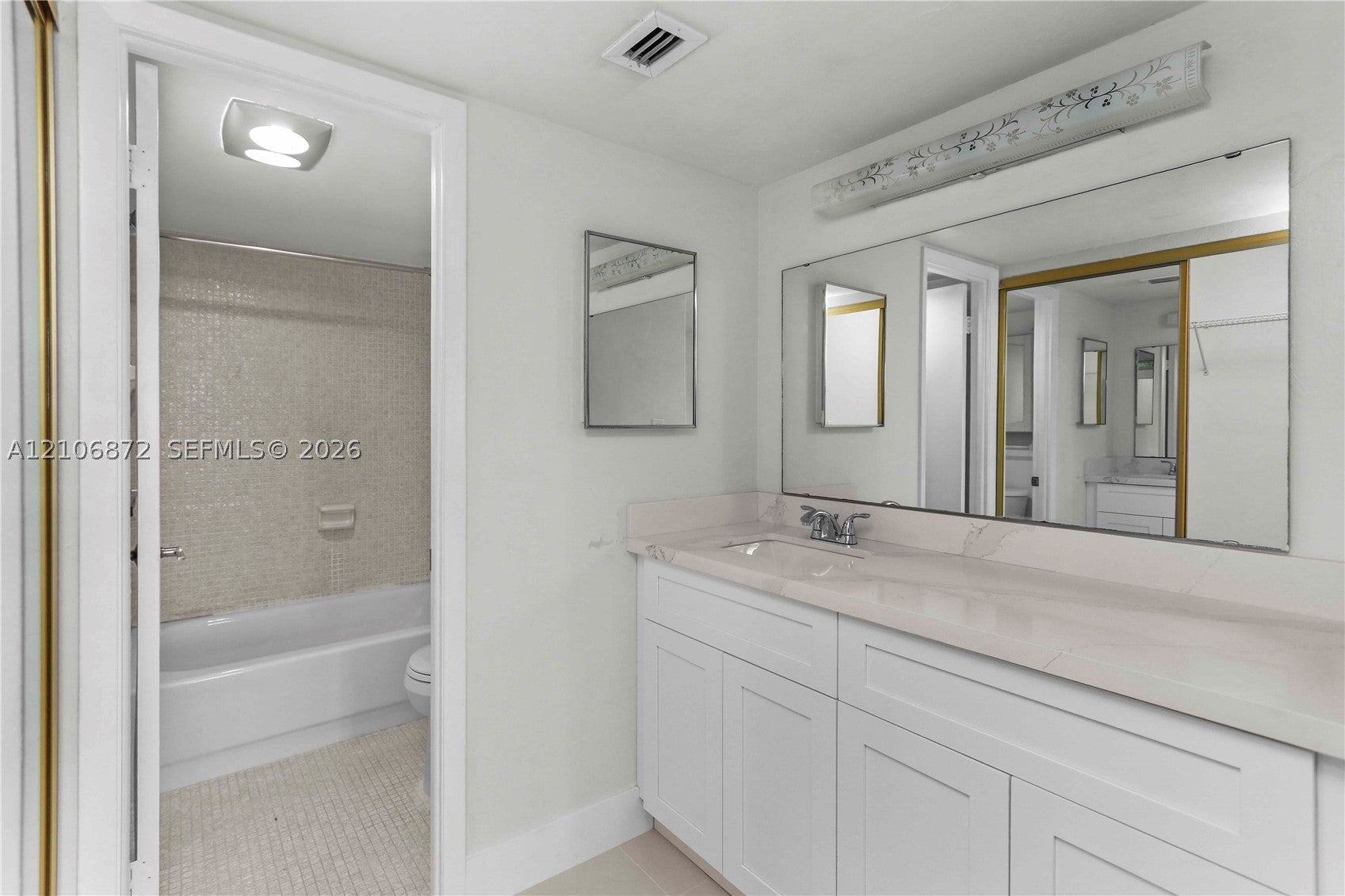 10852 N Kendall Dr 103