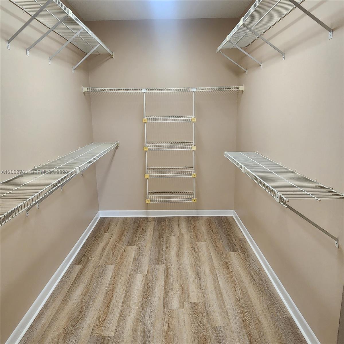 FLAMINGO GARDENS-PHASE TW - Residential Lease