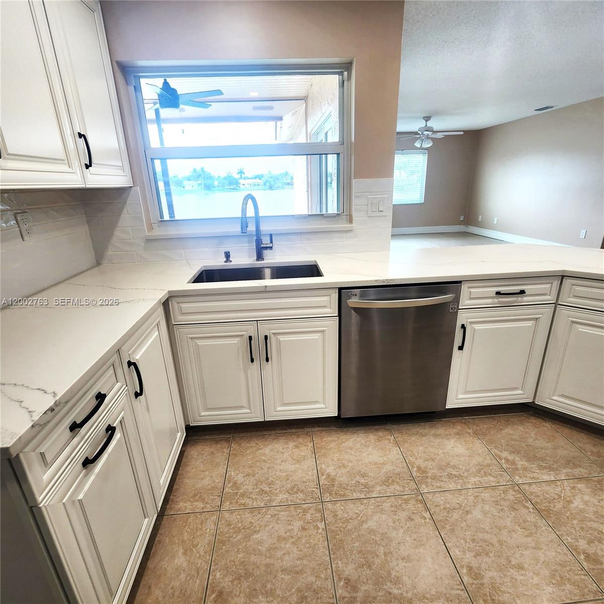 FLAMINGO GARDENS-PHASE TW - Residential Lease