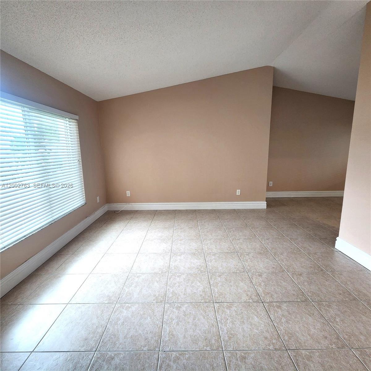 FLAMINGO GARDENS-PHASE TW - Residential Lease