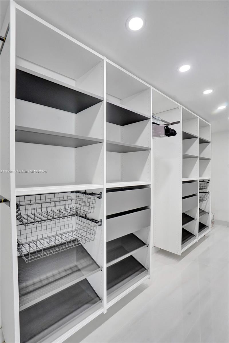 AVON ISLES - Residential Lease