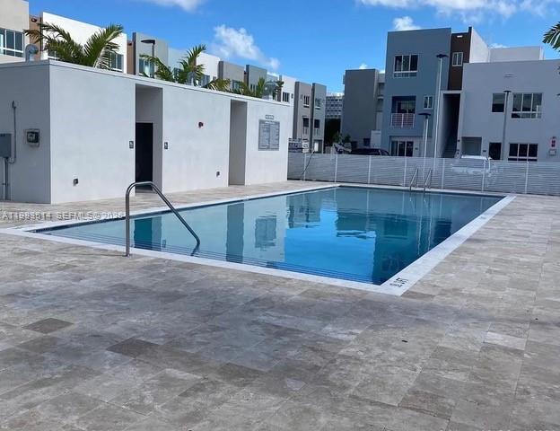 RIVERWOOD - Residential