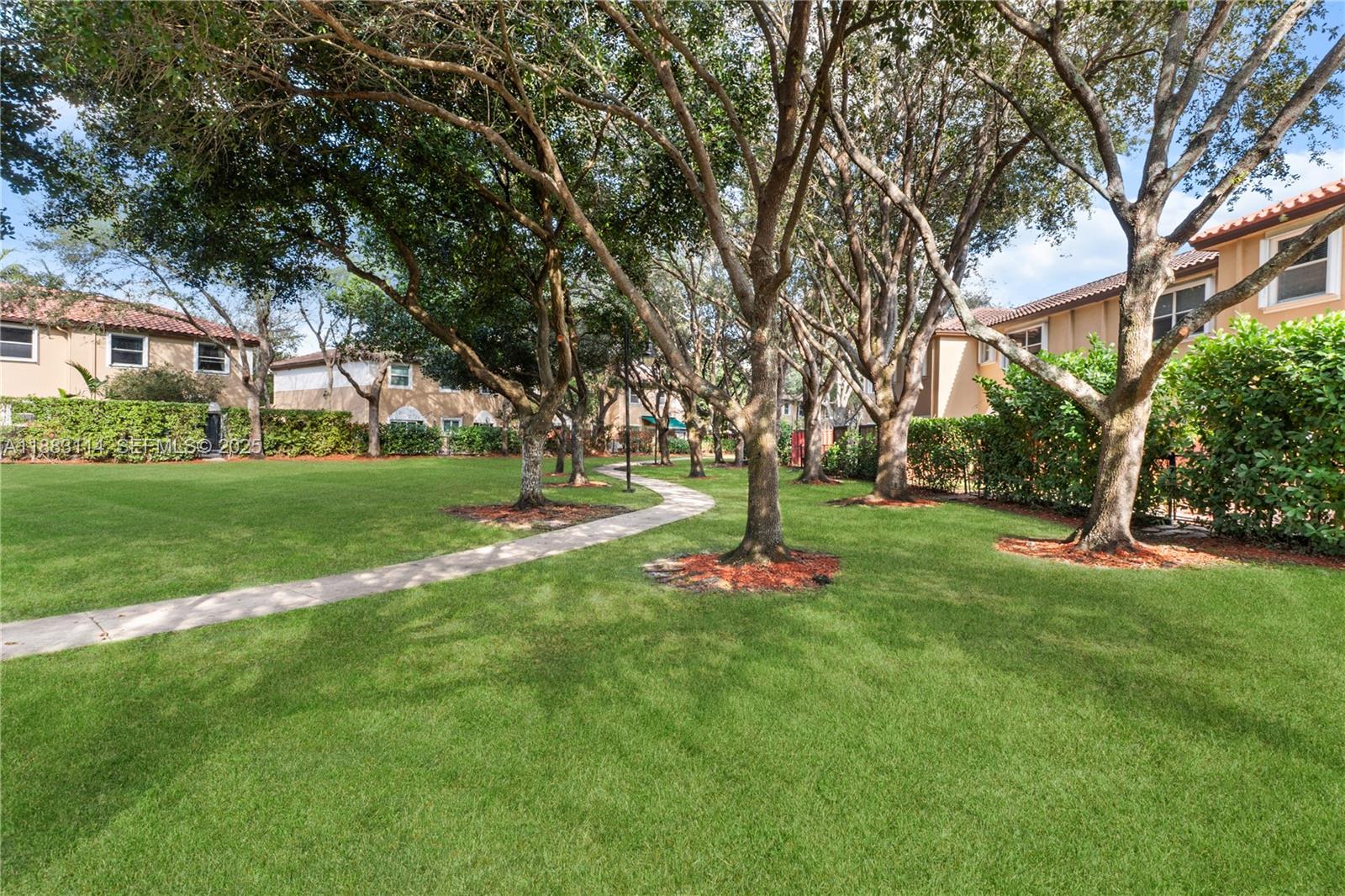 BELLAGIO AT VIZCAYA - Residential