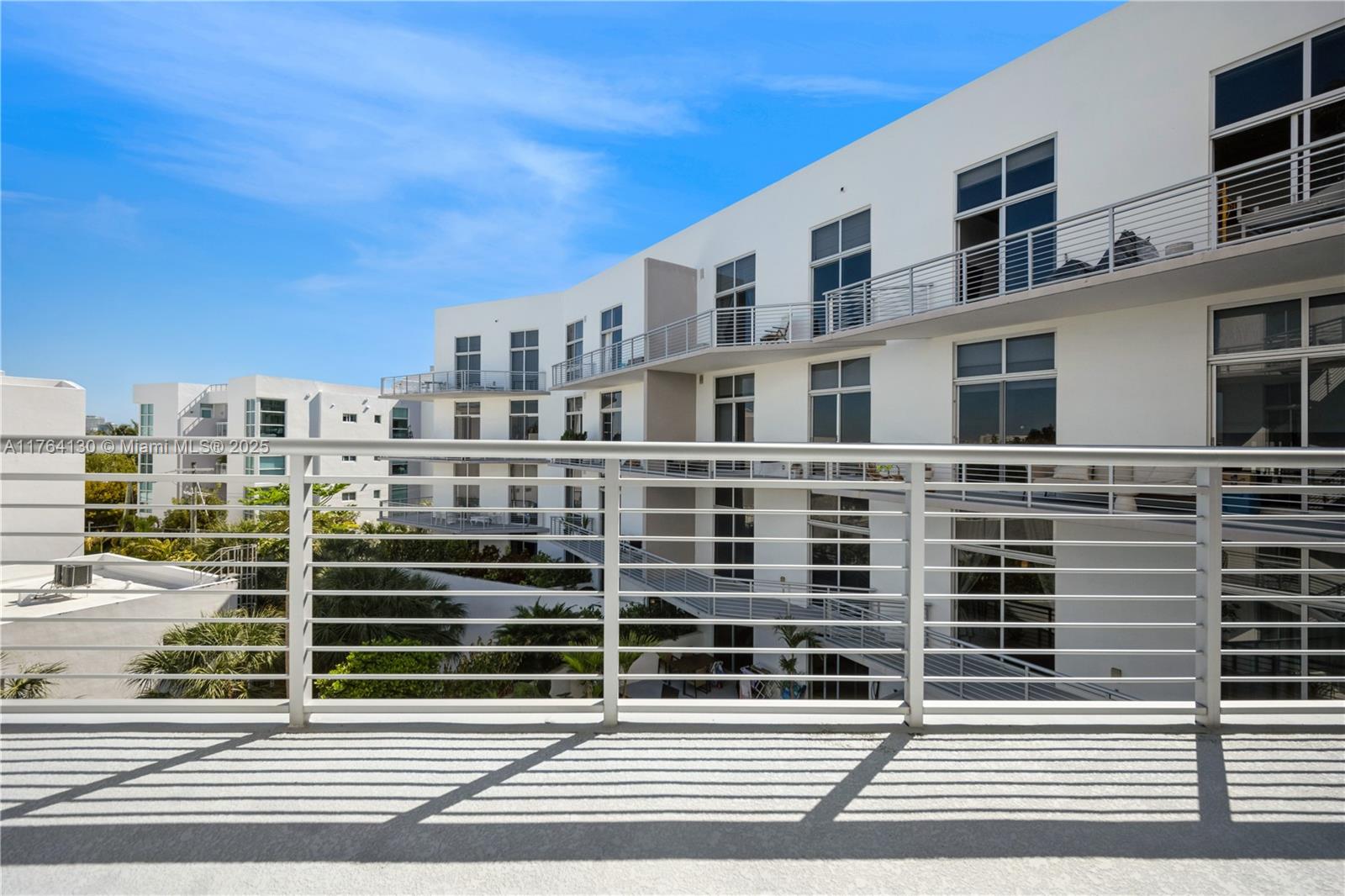 2001 Meridian Ave 512