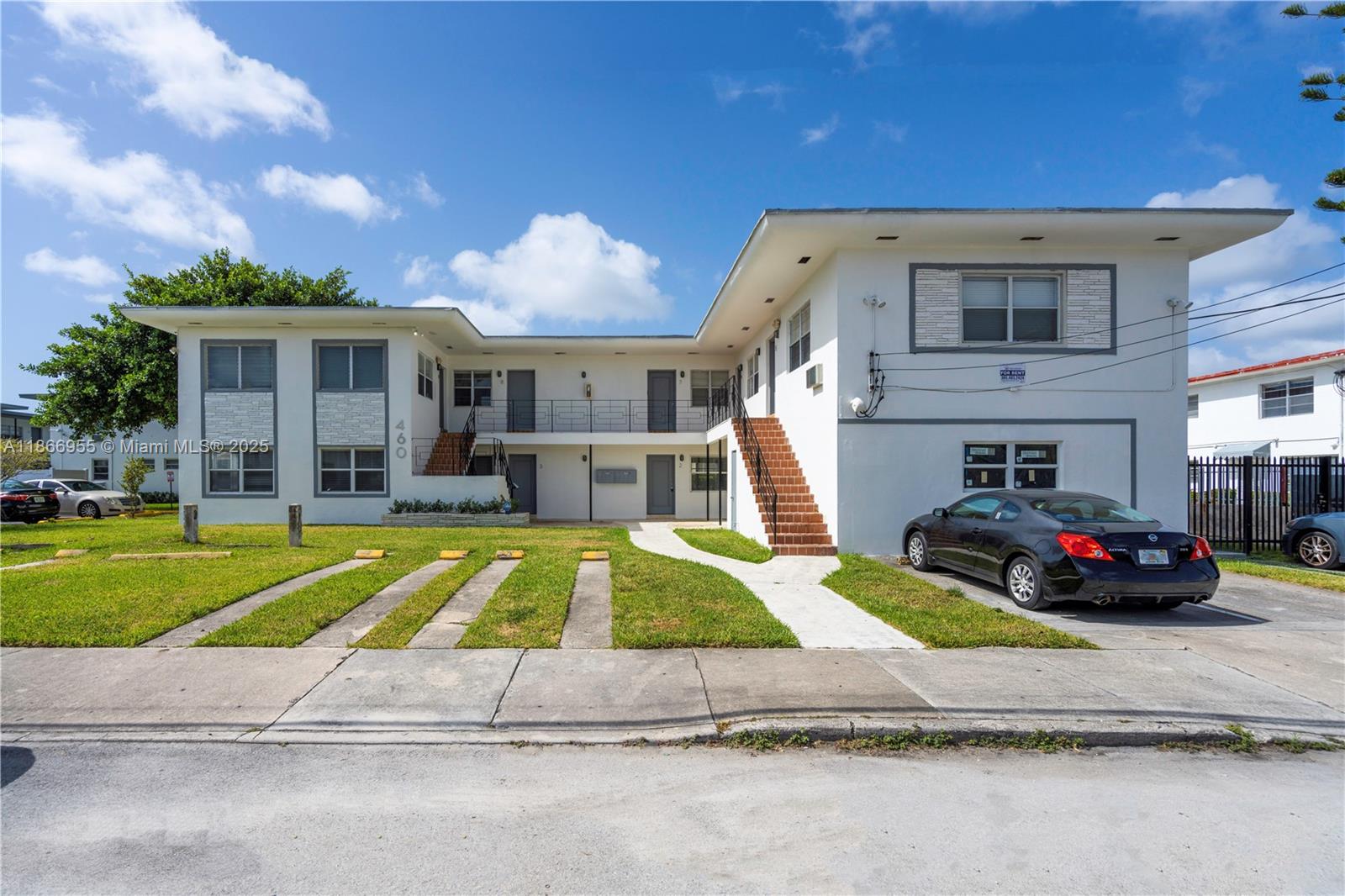 **MOVE IN SPECIAL FOR QUALIFIED APPLICANTS!**Move-in NOW with just 2 months.**Wonderfully renovated garden view residence in hot Little River District!Perfect for a dog lover w/ direct access to gated common yard in rear.Enjoy the open kitchen w/ SS appliances,modern wood toned flooring,walk-in closet,cool A/C, & a chic bath!This building is nicely updated w/ private community garden that includes lounge chairs,table & BBQ, & lots of green space.It also features secured laundry room & bike storage.Conveniently located near shopping mall,groceries,the Citadel, & Ironside.Enjoy the fabulous Skatebird just steps away.Easily access public transportation from this affordable residence.Pets are welcome.*90 day kick-out clause*Parking spaces available starting at $50/m*Check out our VIRTUAL TOUR!