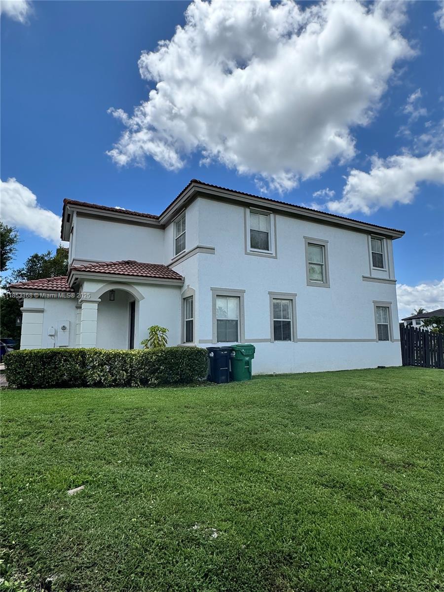7886 NW 110th Ave