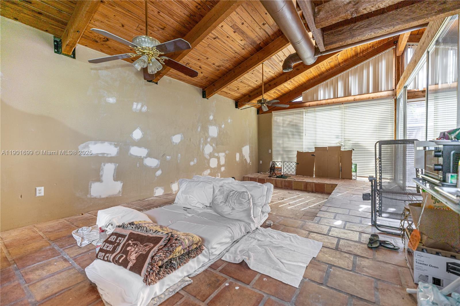 KILLIAN PINES TOWNHOUSES - Residential