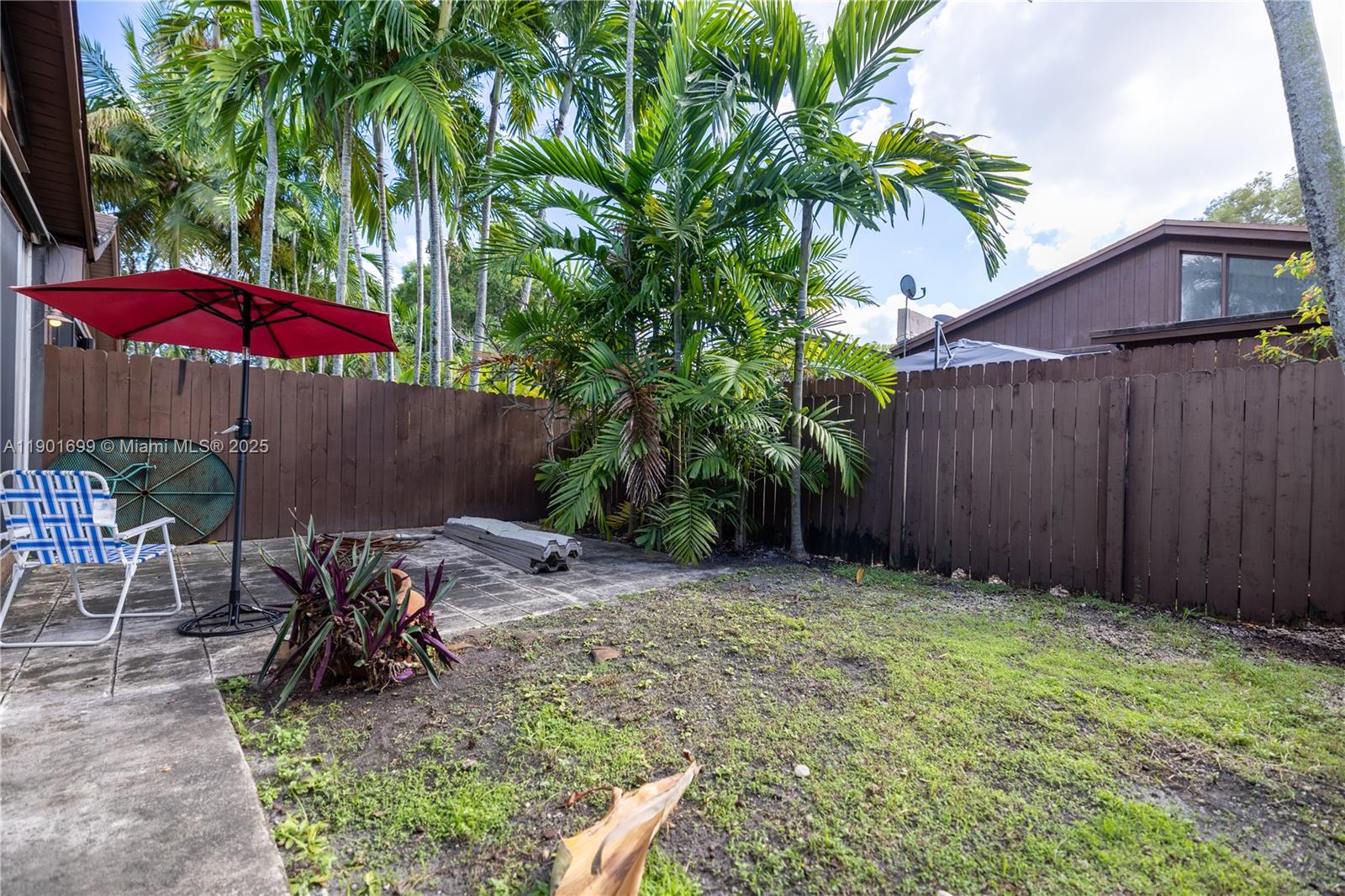 KILLIAN PINES TOWNHOUSES - Residential