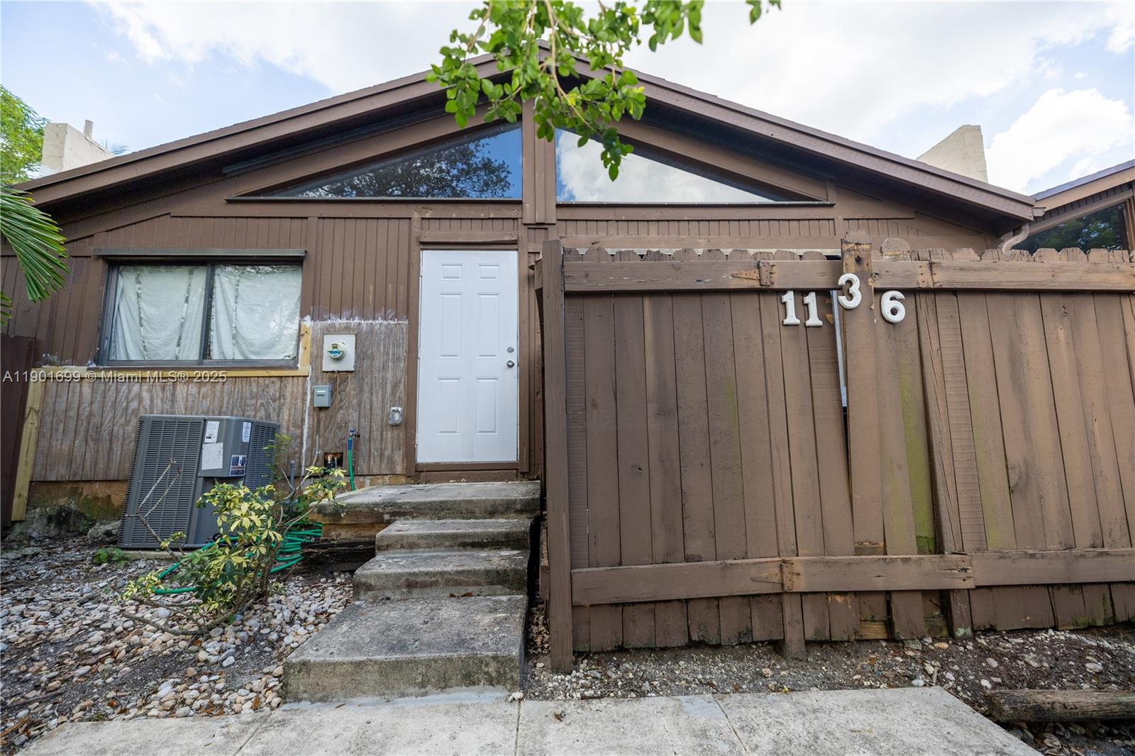 11316 SW 112th Cir Ln E