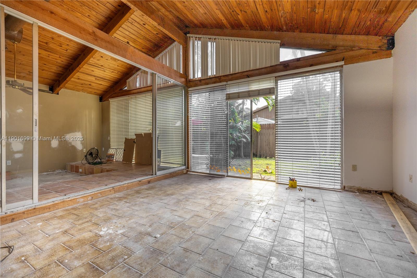 KILLIAN PINES TOWNHOUSES - Residential