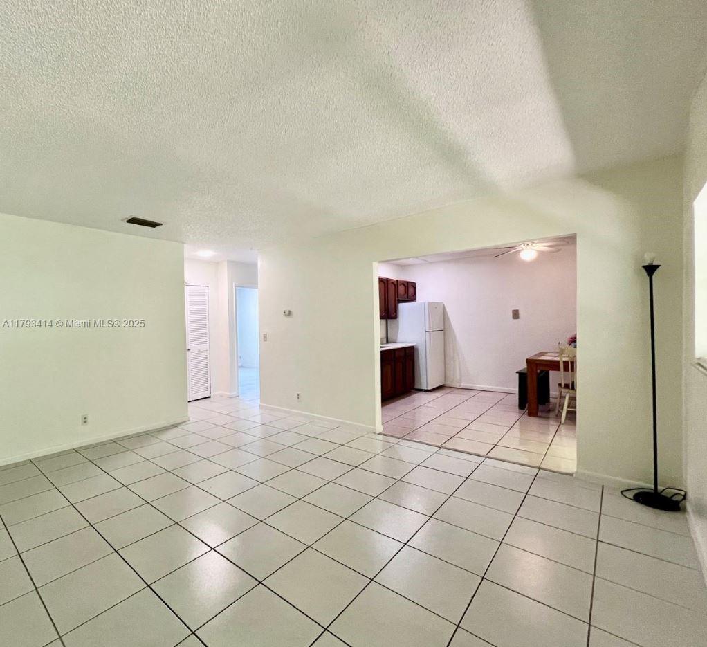 274 SW 9th St 2