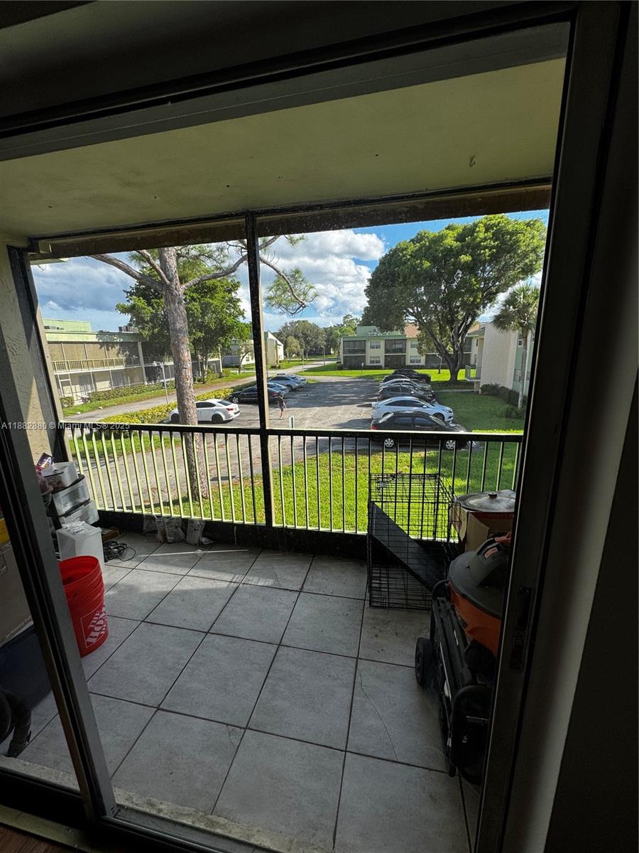 RAMBLEWOOD EAST CONDO - Residential