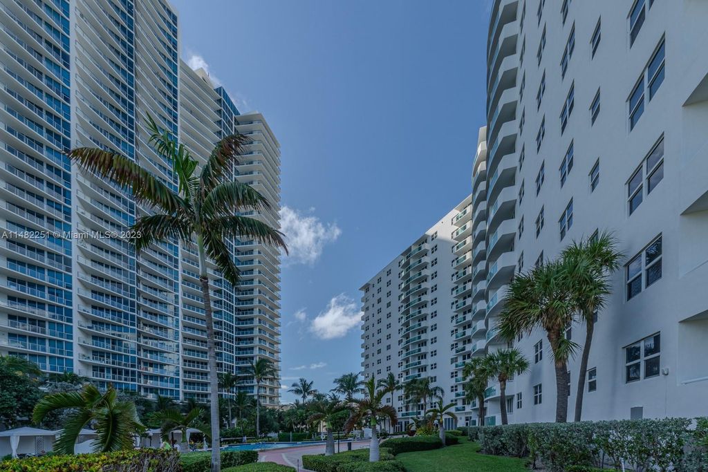 Photo of 3001 S Ocean Dr #809, Hollywood, FL 33019 (MLS # A11482251)