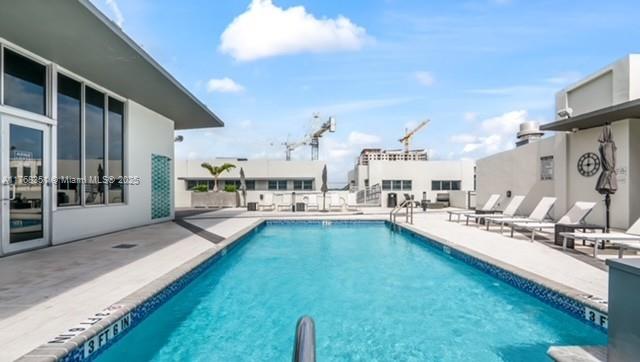 AVENUE LOFTS CONDO ONE - Residential