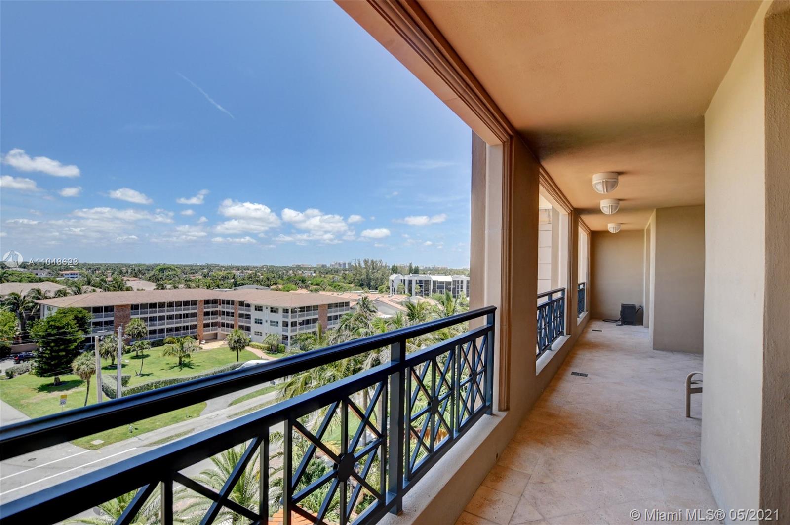 LUXURIA CONDO - Residential