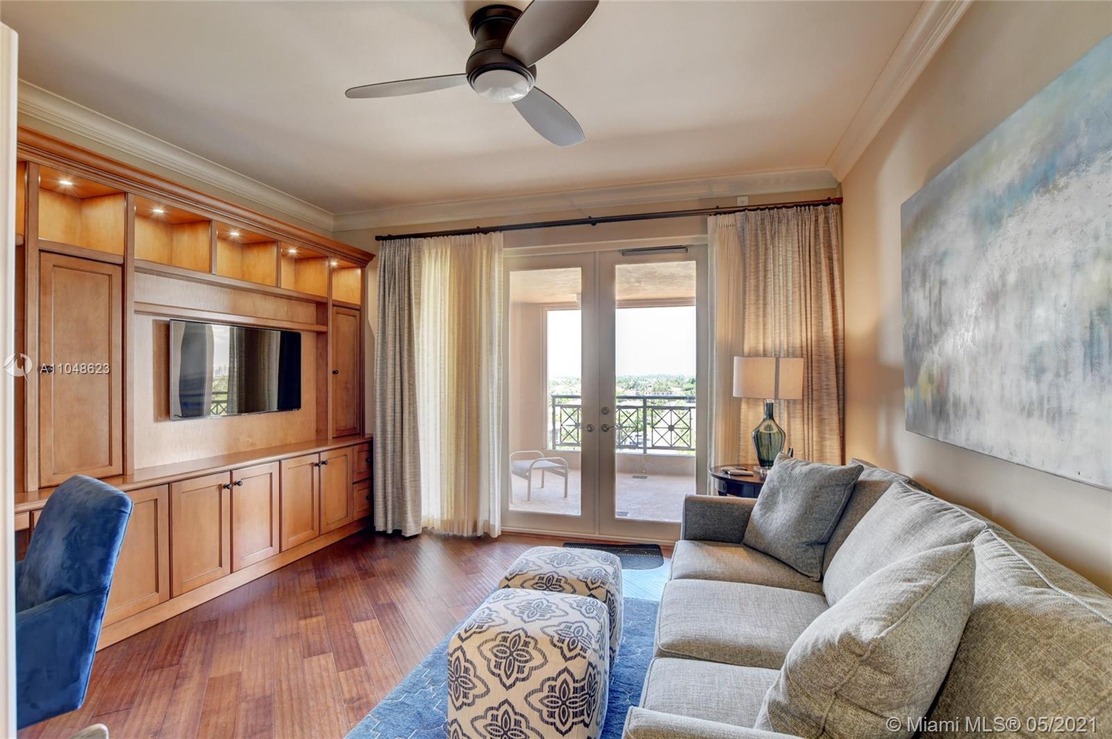 LUXURIA CONDO - Residential