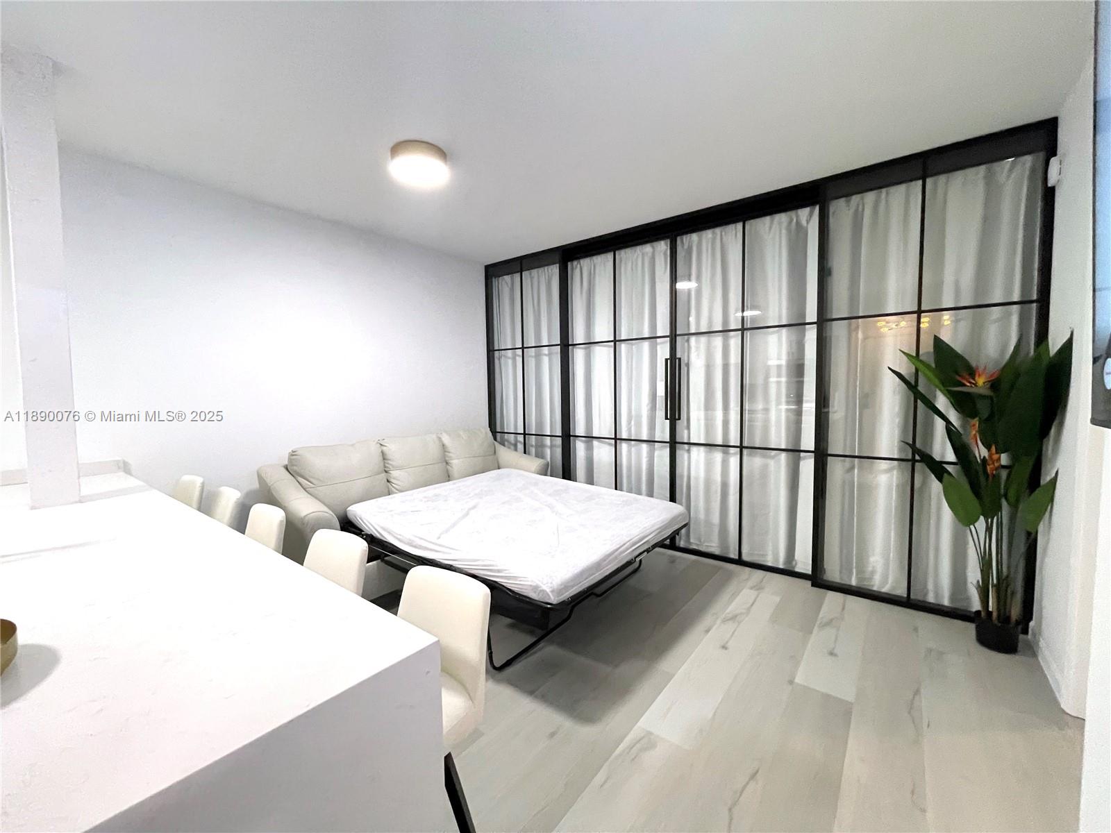 COURTYARDS IN CITYPLACE C - Residential