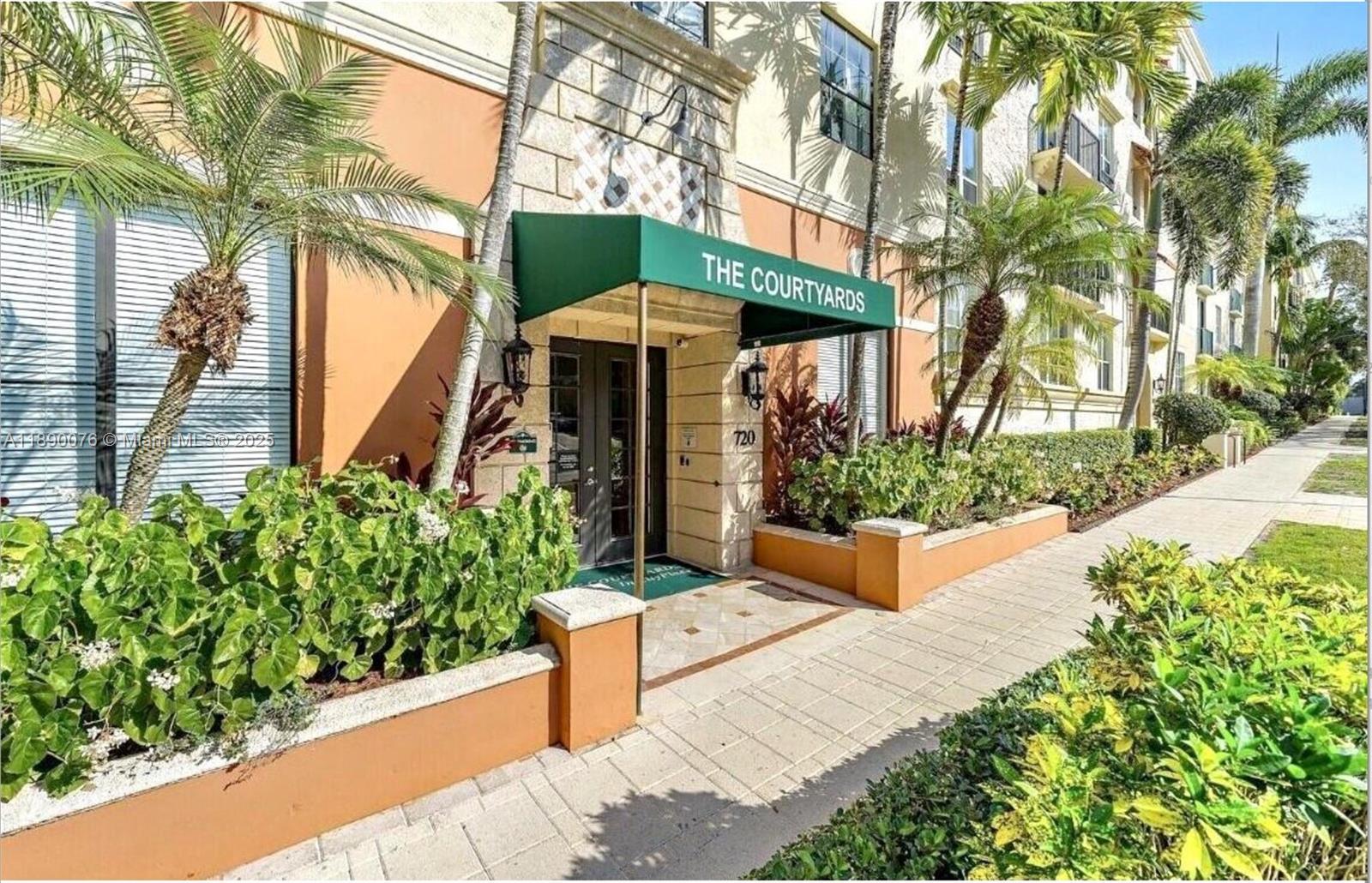 COURTYARDS IN CITYPLACE C - Residential