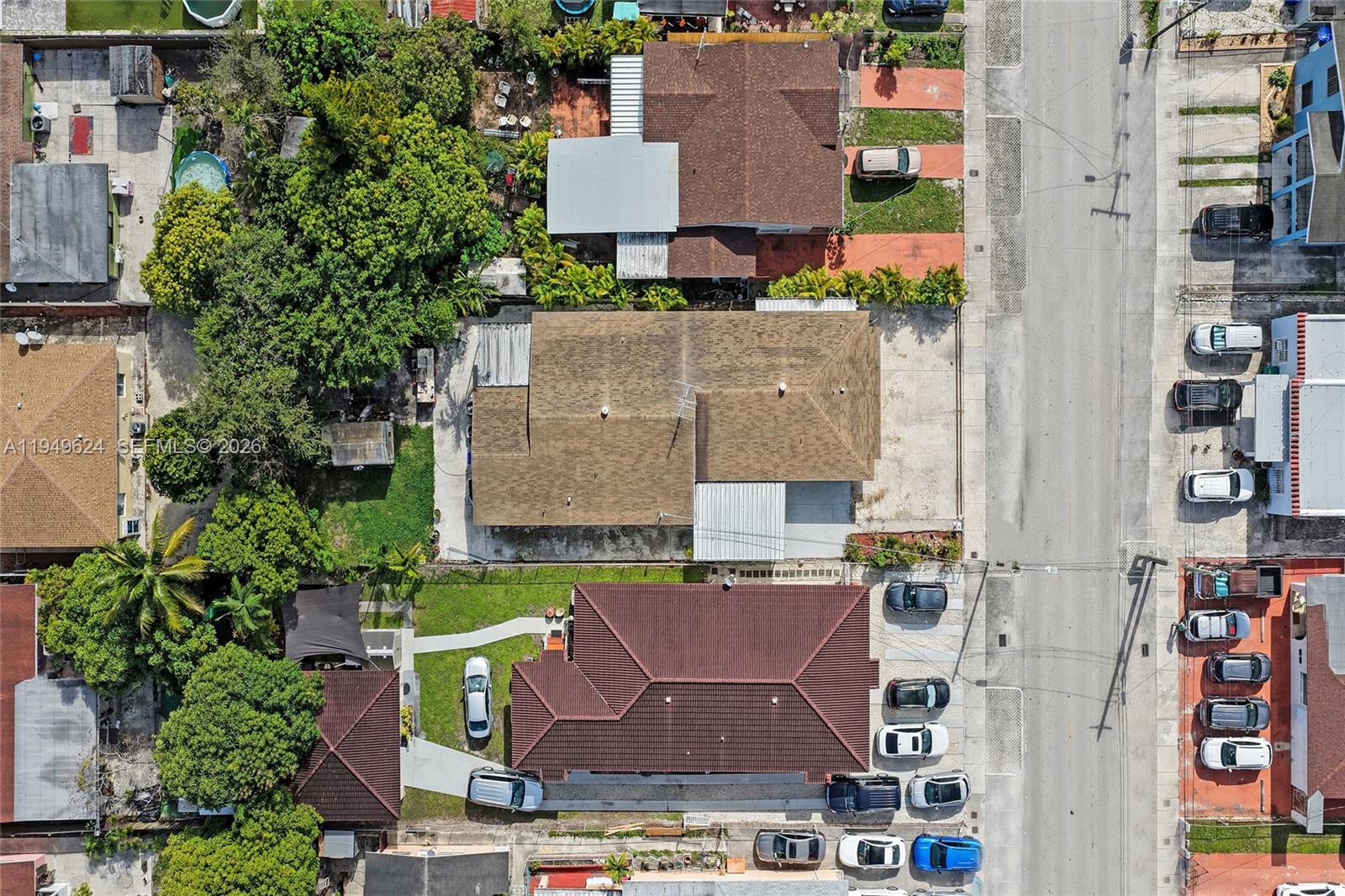 COMFORT GARDENS - Residential Income