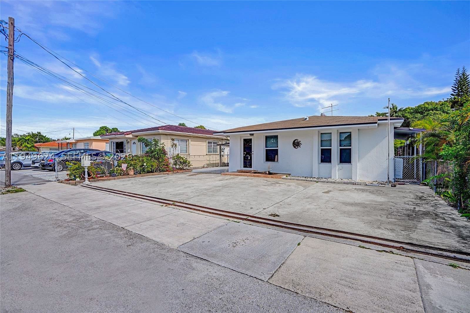 901 NW 34th Ave