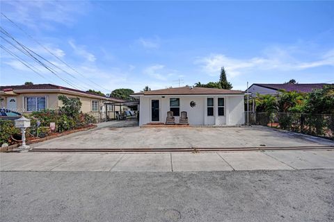 901 NW 34th Ave Miami FL 33125