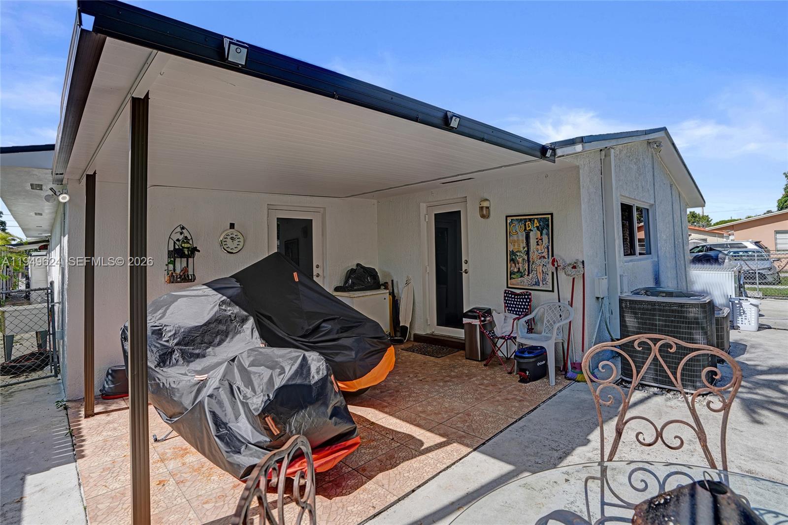 COMFORT GARDENS - Residential Income