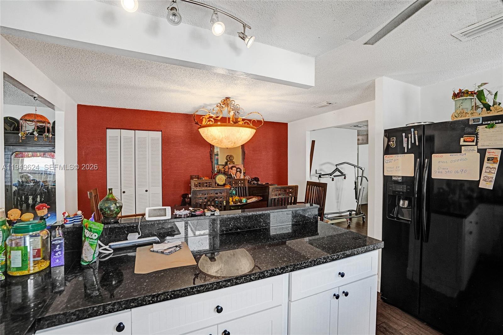 COMFORT GARDENS - Residential Income