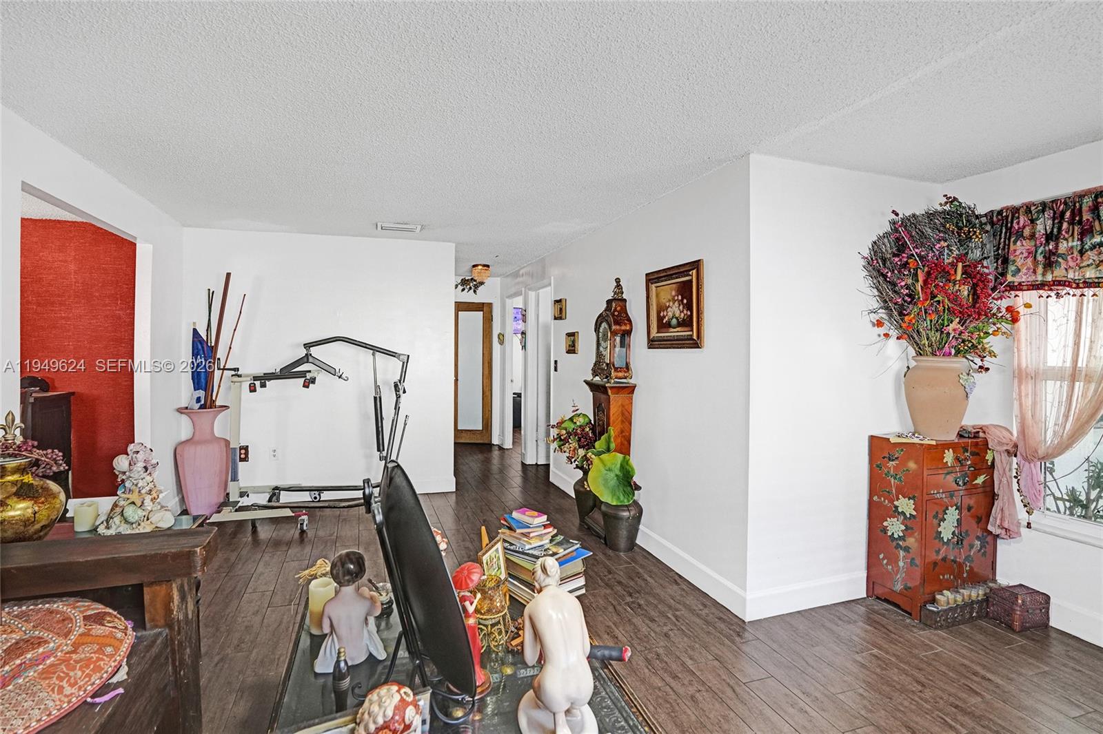 COMFORT GARDENS - Residential Income