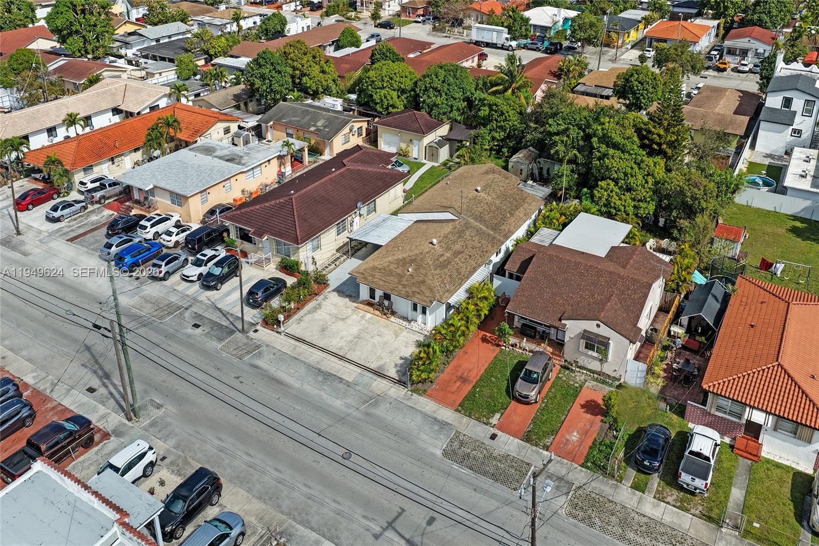 COMFORT GARDENS - Residential Income