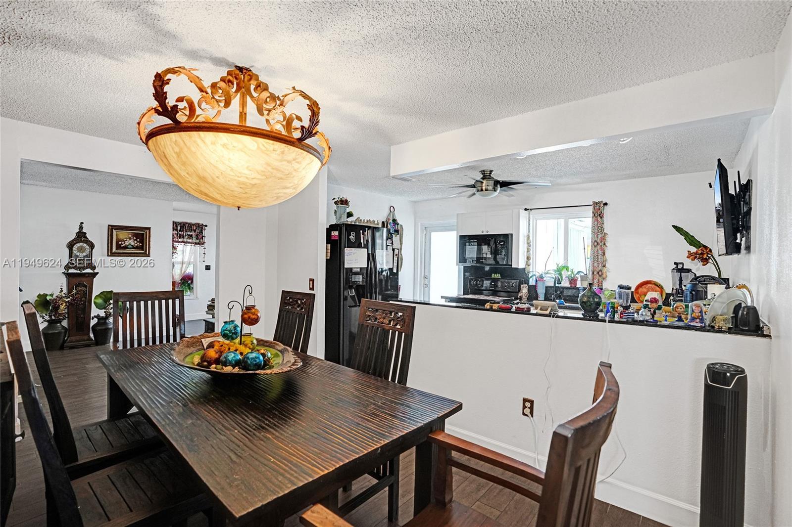 COMFORT GARDENS - Residential Income