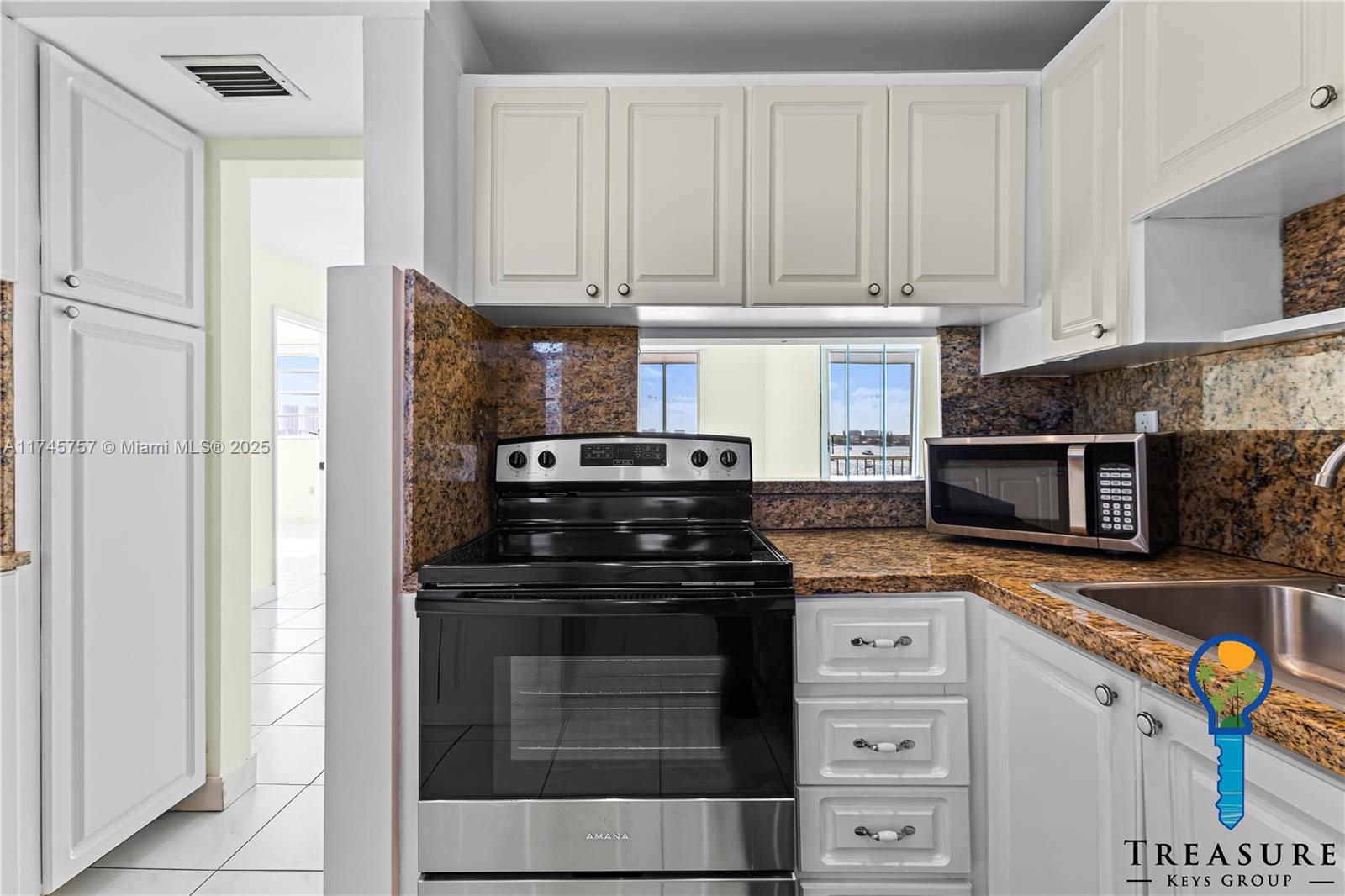 2910 Point East Dr M511