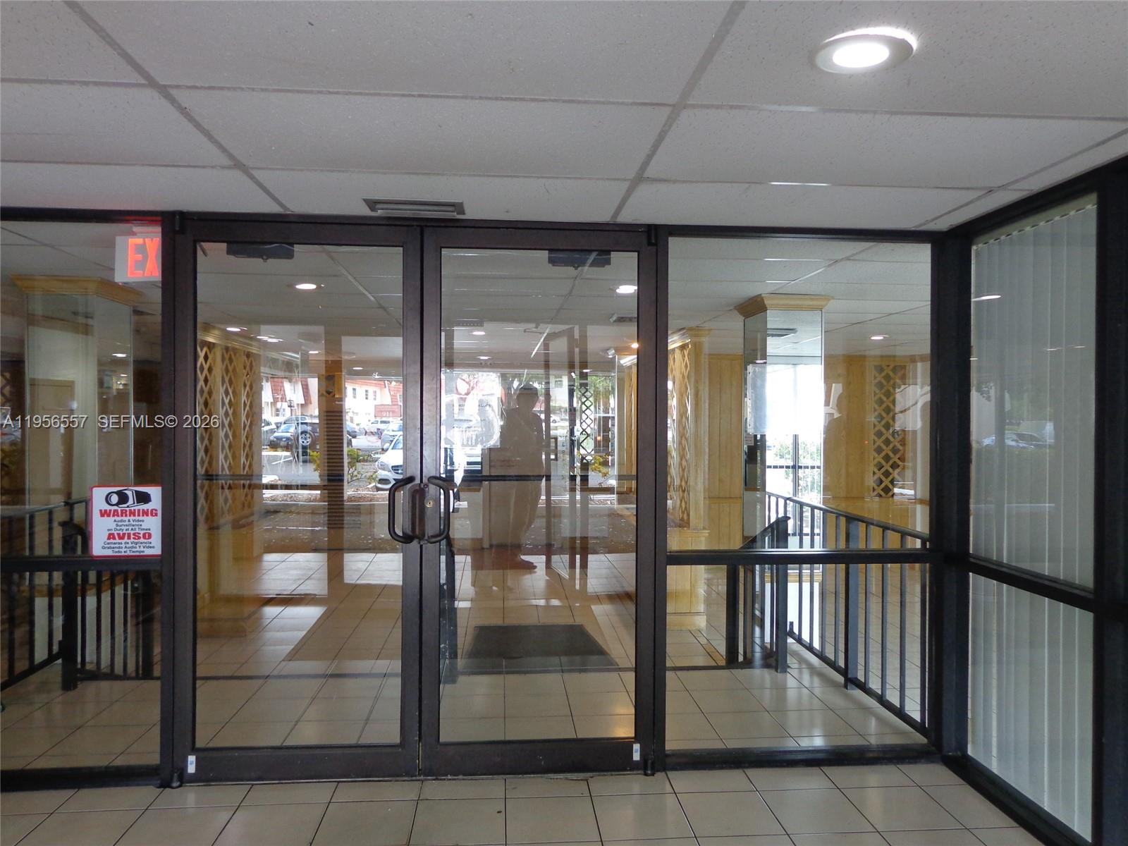 MANORS OF INVERRARY I-7 - Residential