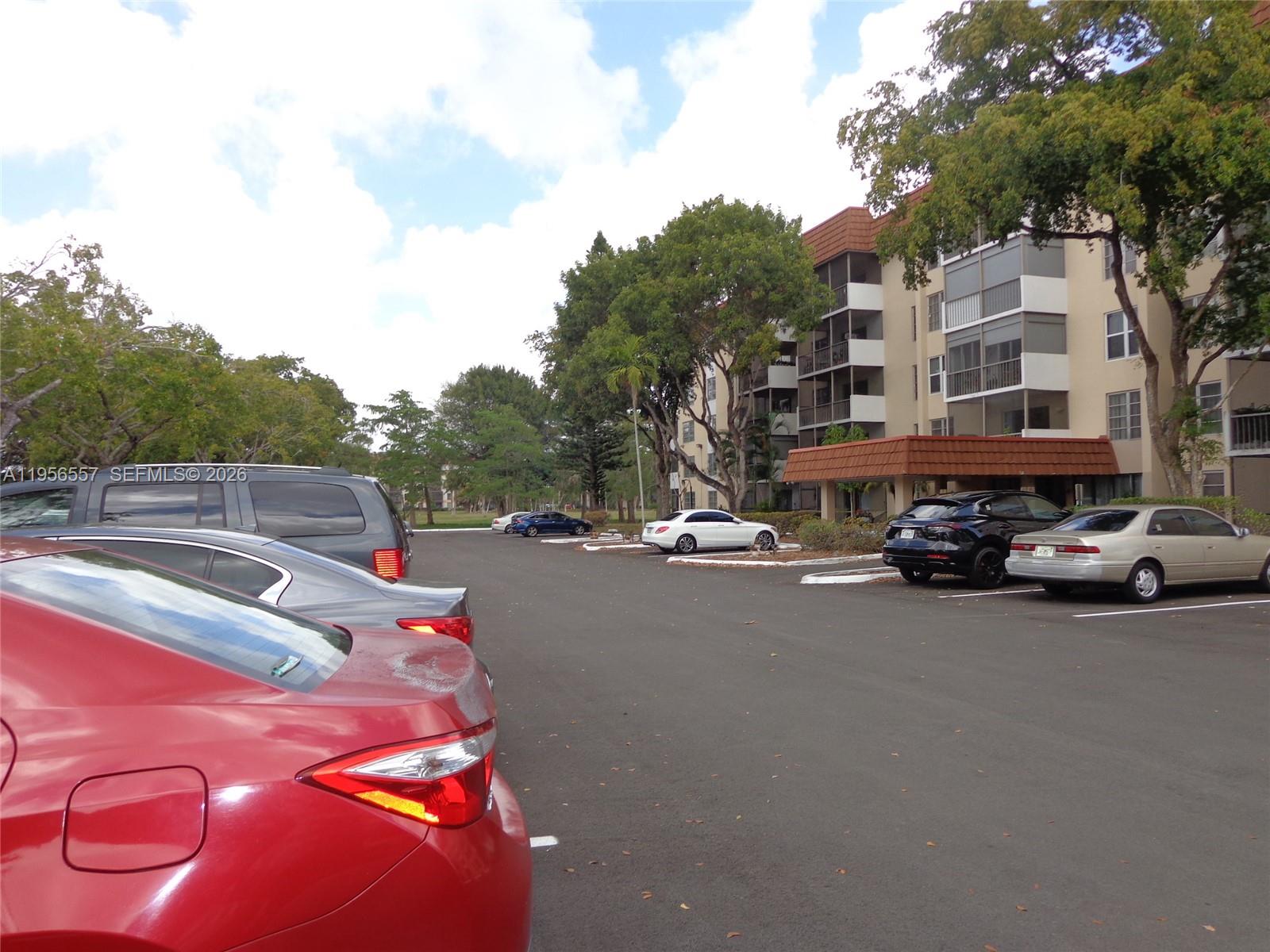 MANORS OF INVERRARY I-7 - Residential