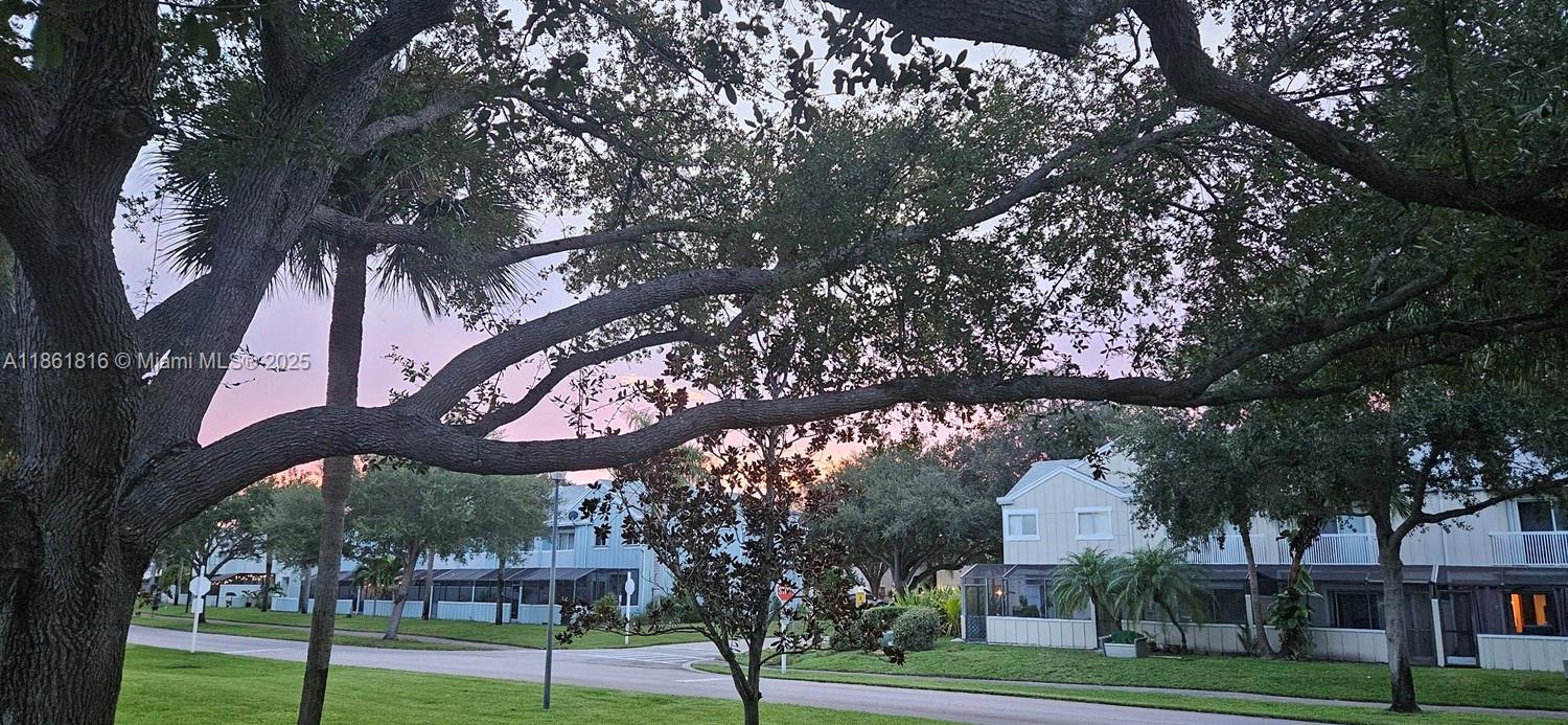 RIVERWALK 3 - Residential