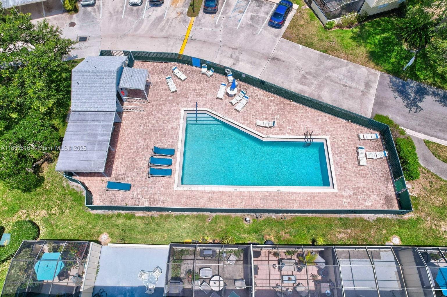 RIVERWALK 3 - Residential