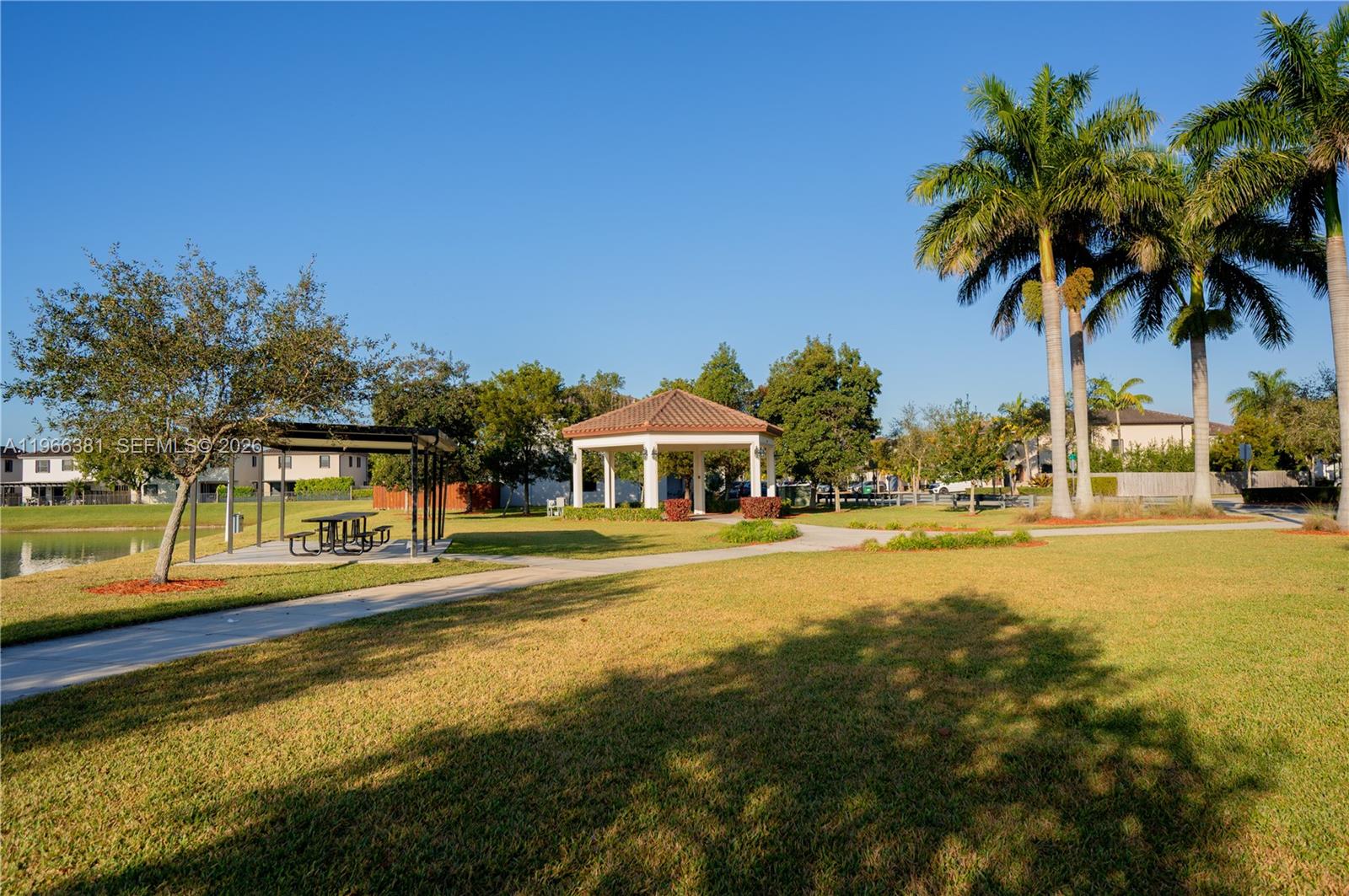 COCO PALM ESTATES - Residential