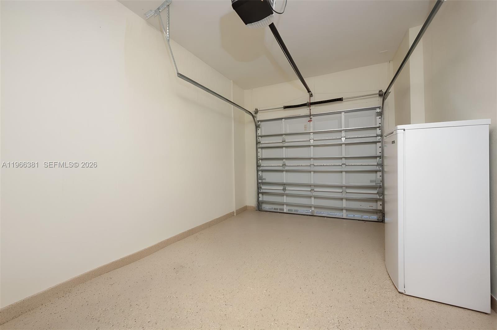 COCO PALM ESTATES - Residential