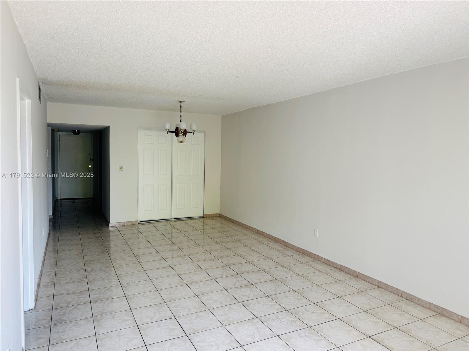 EL JARDIN DE HIALEAH COND - Residential Lease