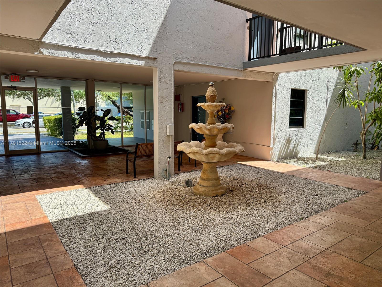 EL JARDIN DE HIALEAH COND - Residential Lease