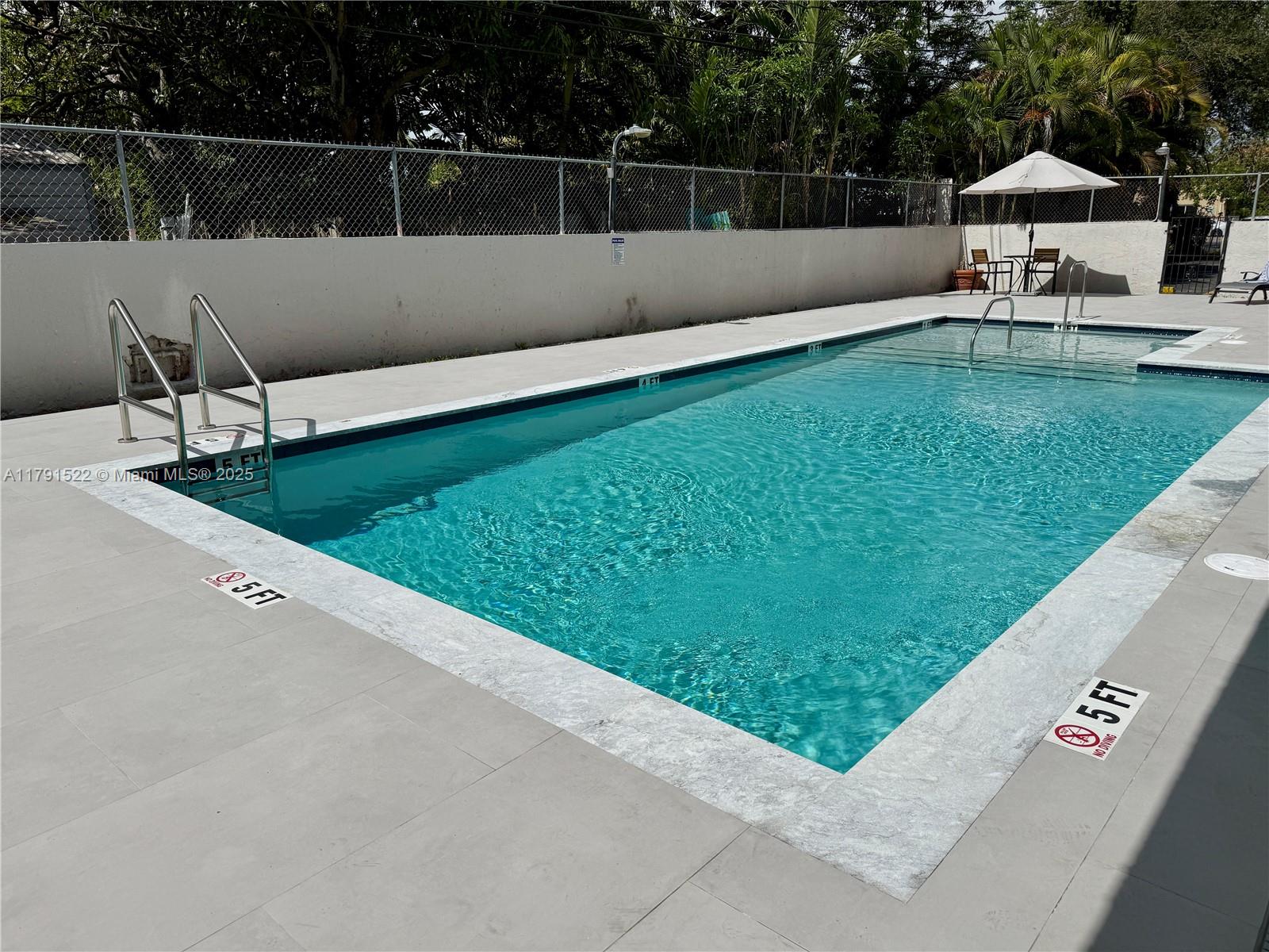 EL JARDIN DE HIALEAH COND - Residential Lease