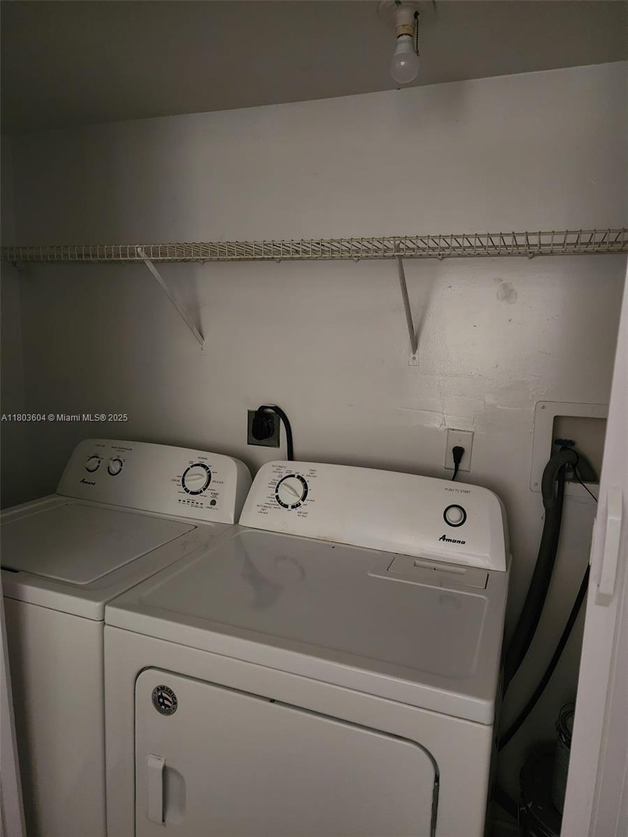 SHERIDAN EAST CONDO BLDG - Residential