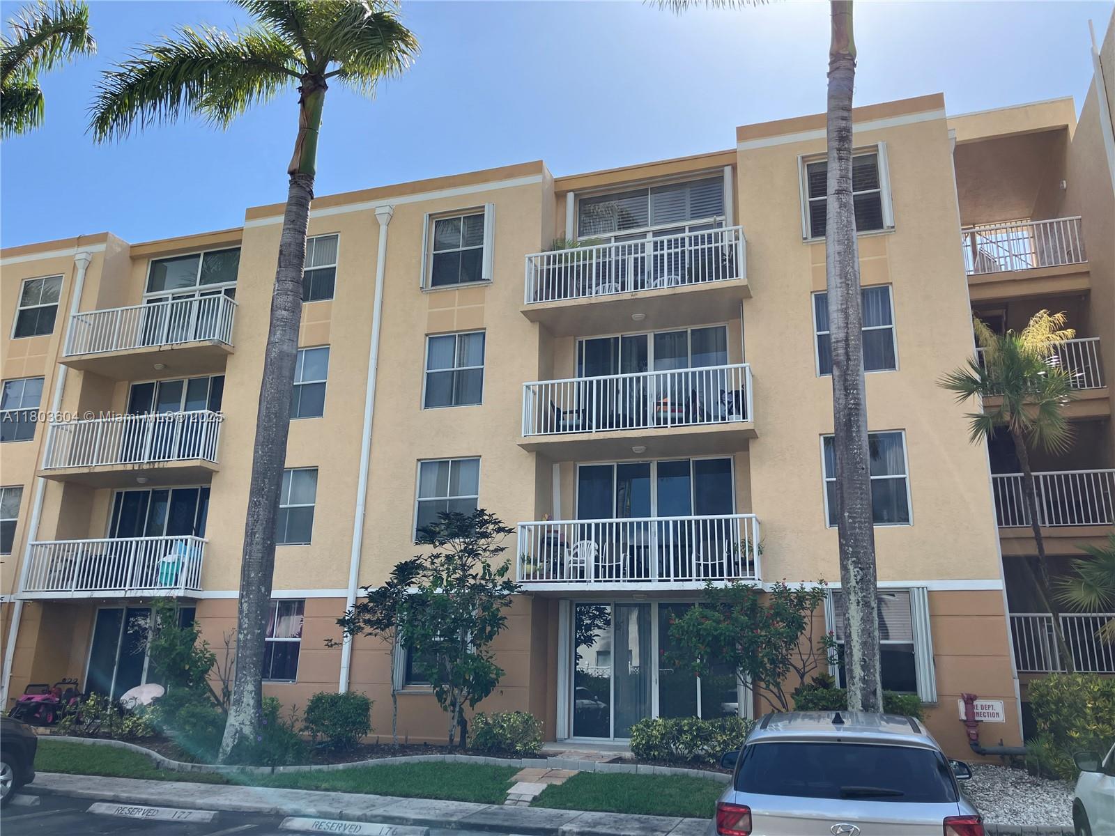 1450 SE 3rd Ave 208