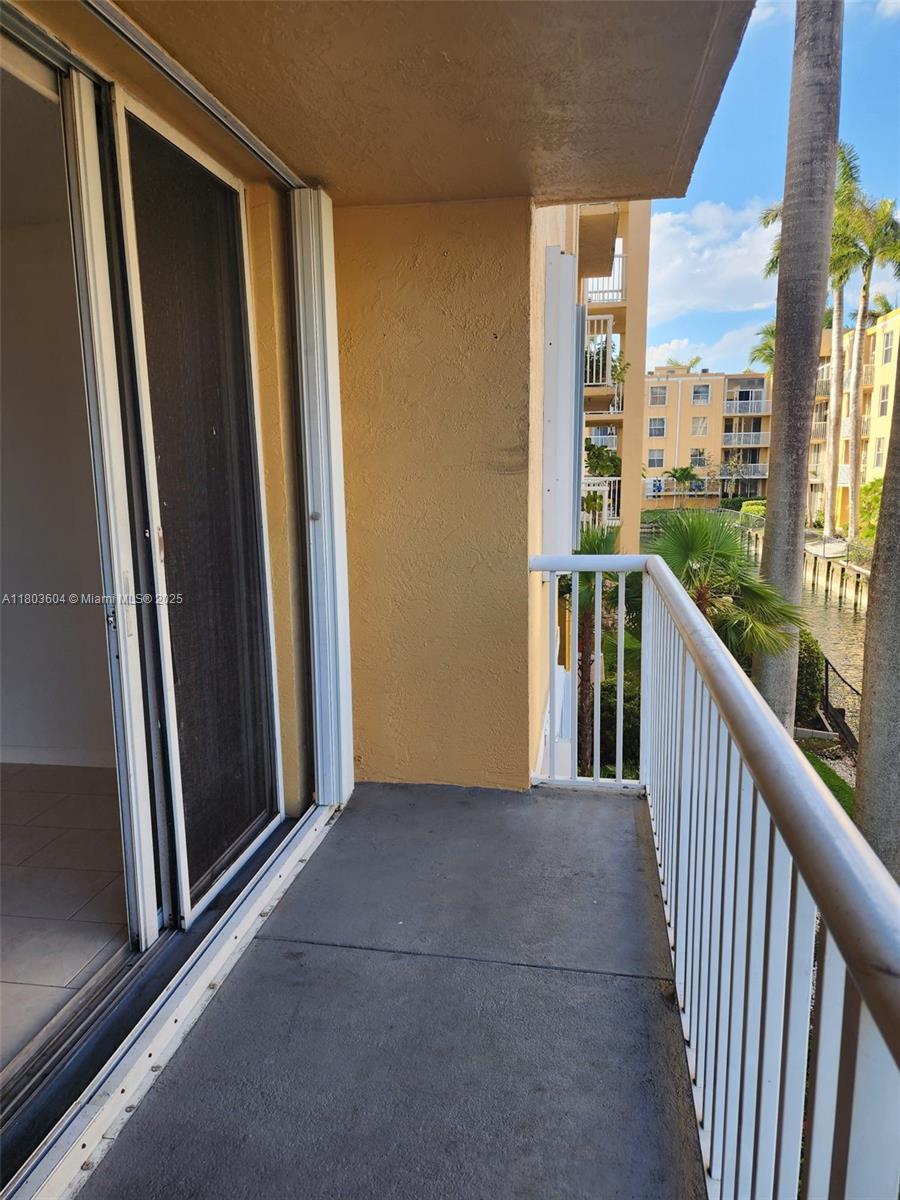 SHERIDAN EAST CONDO BLDG - Residential