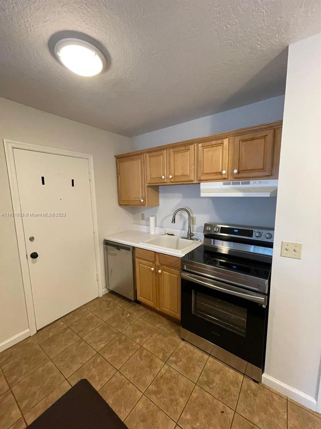 Photo of 5820 NE 22nd Way #609, Fort Lauderdale, FL 33308 (MLS # A11451958)