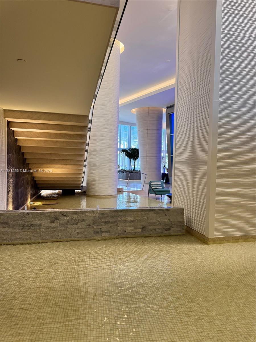 TRUMP ROYALE CONDO - Residential