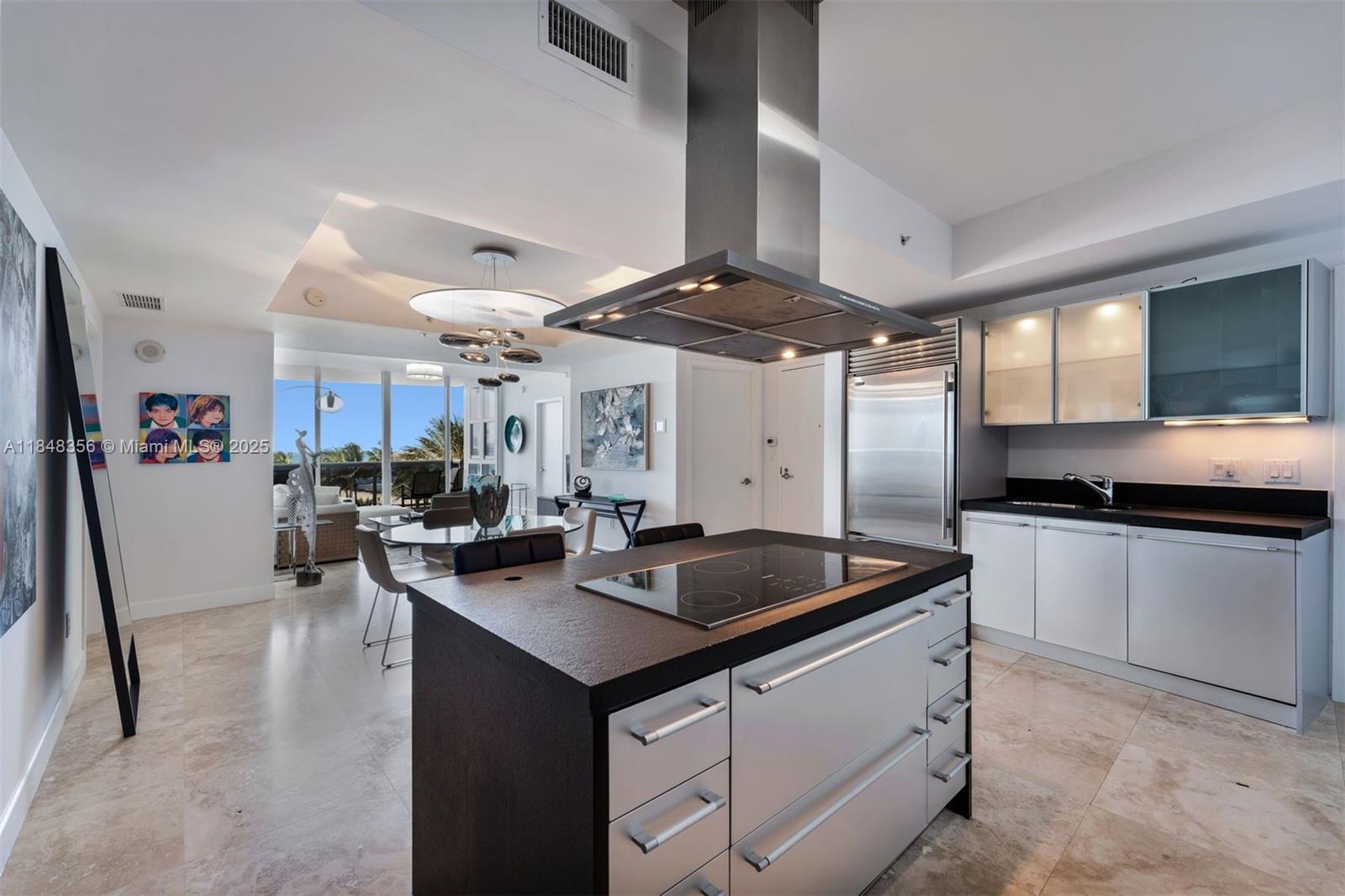 TRUMP ROYALE CONDO - Residential