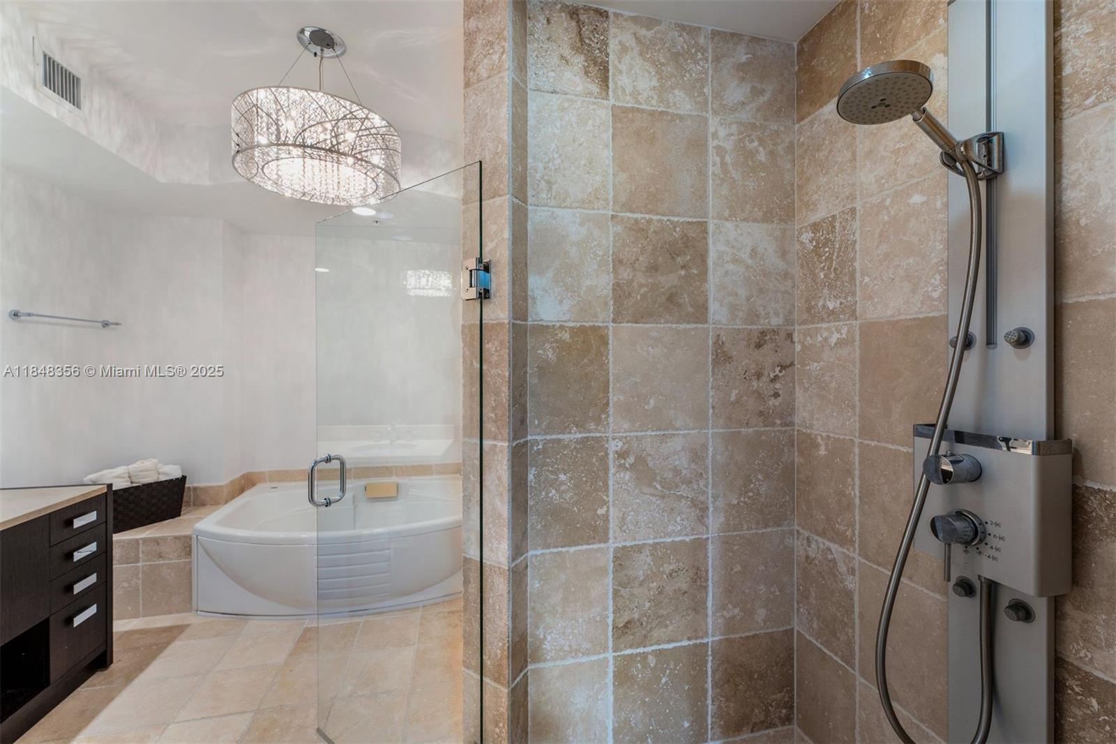 TRUMP ROYALE CONDO - Residential