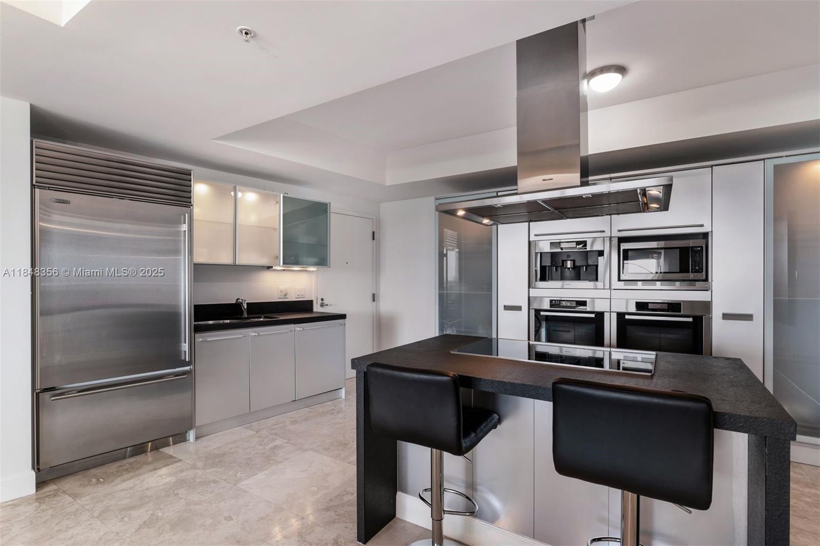 TRUMP ROYALE CONDO - Residential