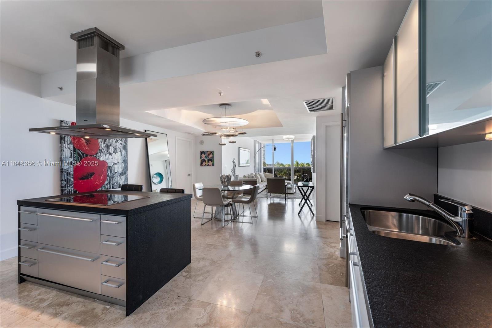 TRUMP ROYALE CONDO - Residential