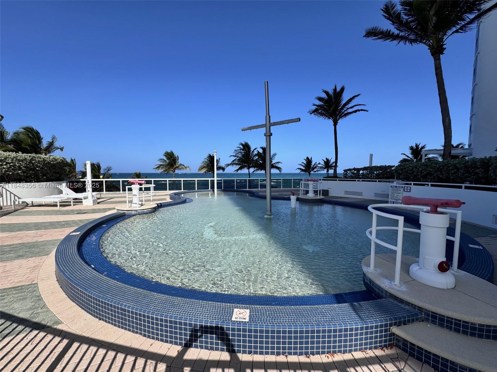 TRUMP ROYALE CONDO - Residential